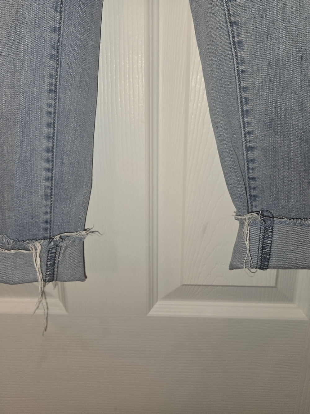 torrid Light Blue Cropped Straight Jeans - Picture 3 of 5